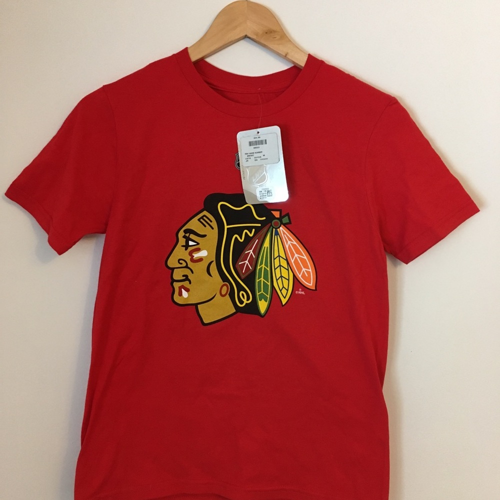 3 for $20 - NWT Reebok Jr Med Blackhawks T-Shirt